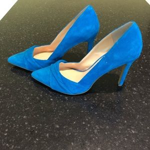 Jessica Simpson Stunning Blue Pumps